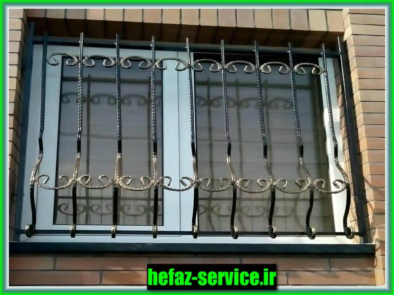 حفاظ پنجره آهنی ساده