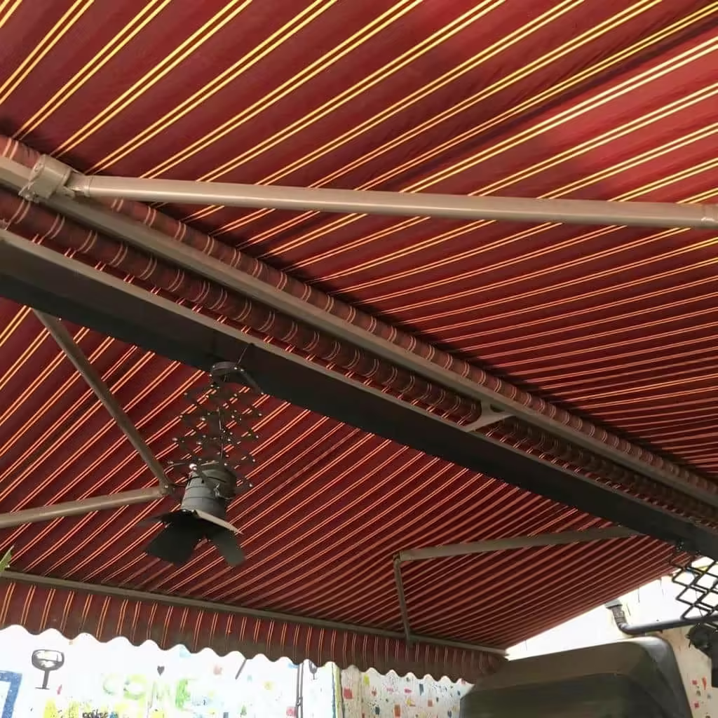 سایبان برقی اتوماتیک مغازه و پارکینگ 068 سایبان برقی ویلا و کافیشاپ