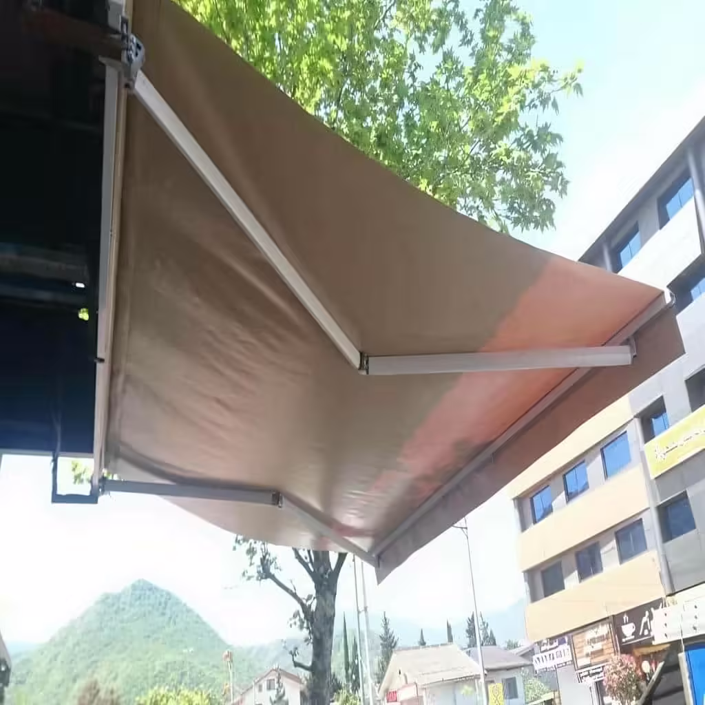 سایبان برقی اتوماتیک مغازه و پارکینگ 139 کاربرد و ویژگیهای فنی سایبان برقی