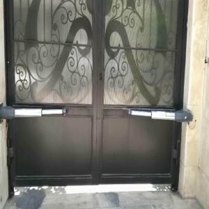 جک درب پارکینگ در زاهدان