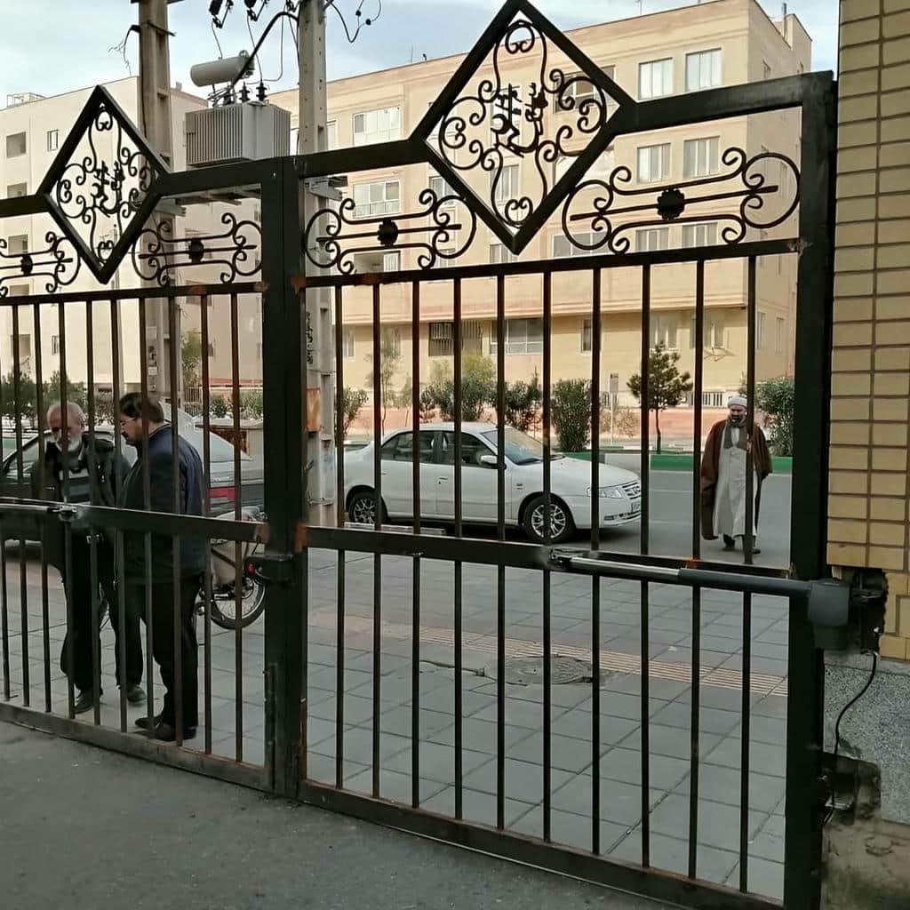 نصب جک درب پارکینگ اپراتور در سنندج