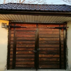 جک درب پارکینگ در اصفهان