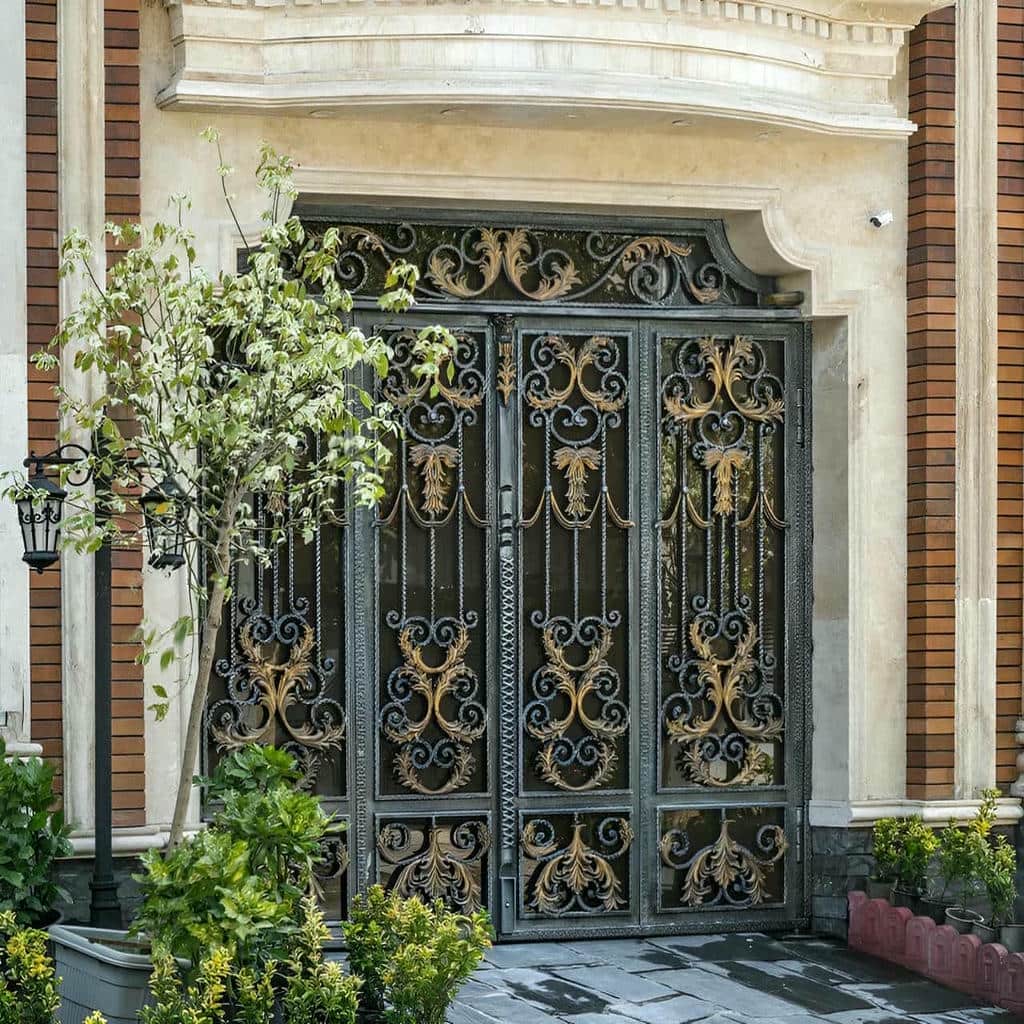 خرید درب حیاط فرفورژه در قم