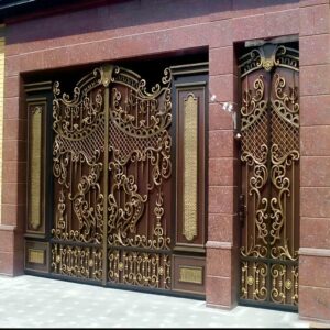 درب حیاط در یزد