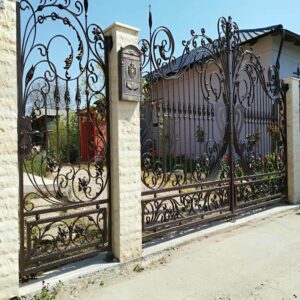 درب حیاط در پرند