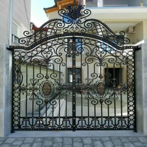 درب حیاط در کرج