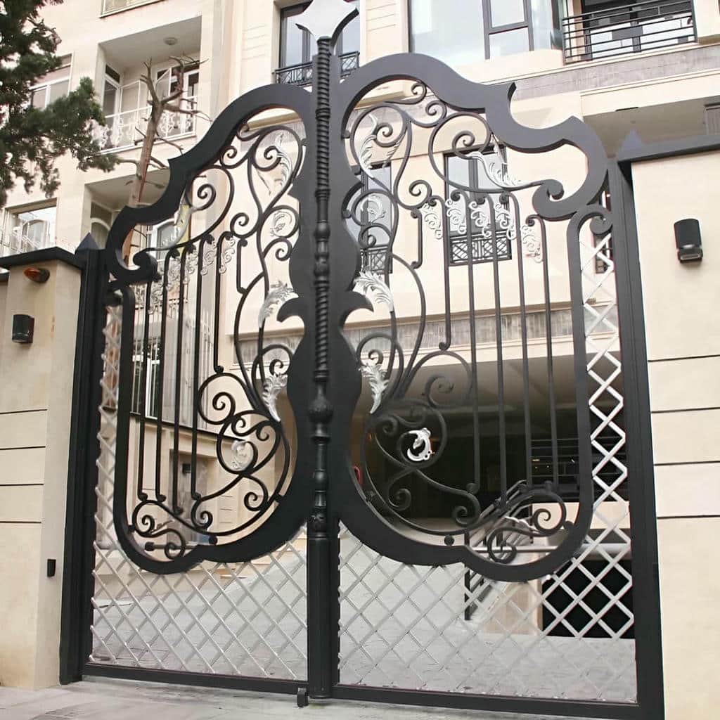 کارخانه درب حیاط سفارشی در اندیشه