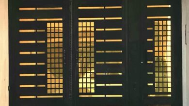 درب حیاط در سیرجان