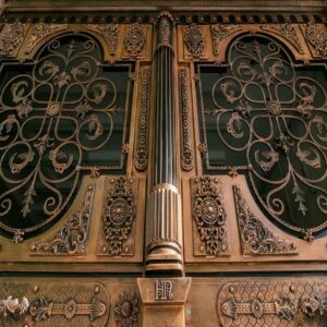 درب حیاط در ایرانشهر