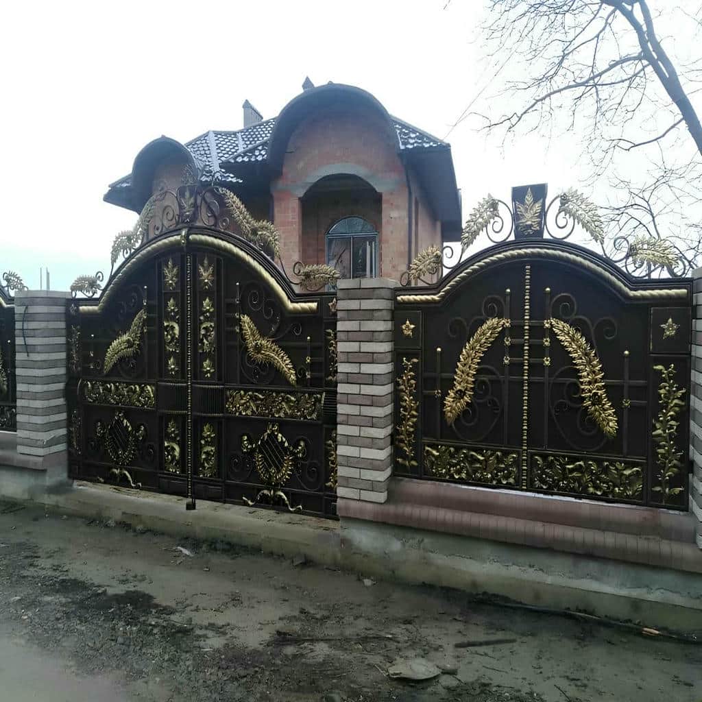 نصب درب حیاط لولایی در قشم