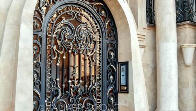 درب حیاط در اندیشه