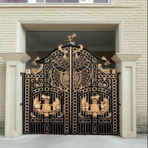 درب حیاط در آبادان