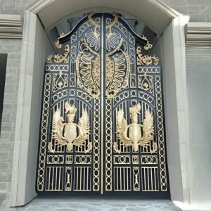 درب حیاط در شیراز