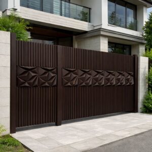 درب حیاط در قم