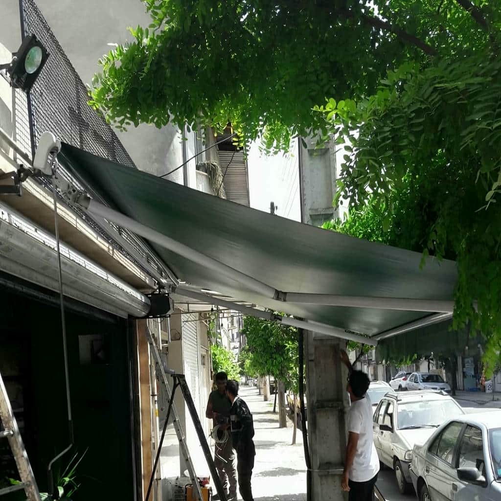قیمت سایبان برقی اتوماتیک در همدان