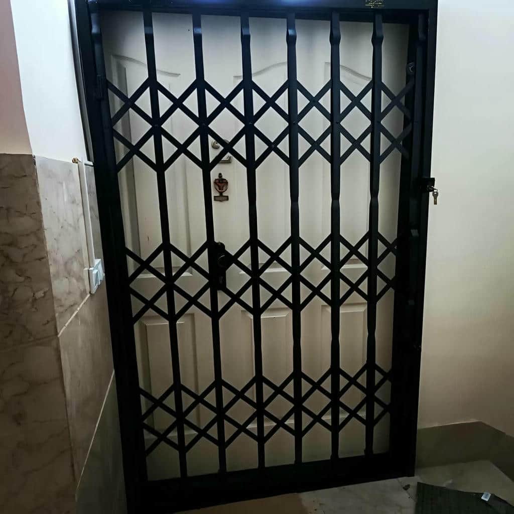 نصب درب آکاردئونی اصولی در یزد