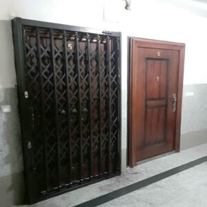 درب آکاردئونی در مریوان