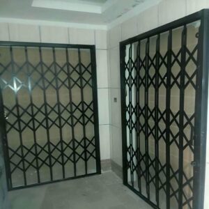 درب آکاردئونی در فیروزکوه