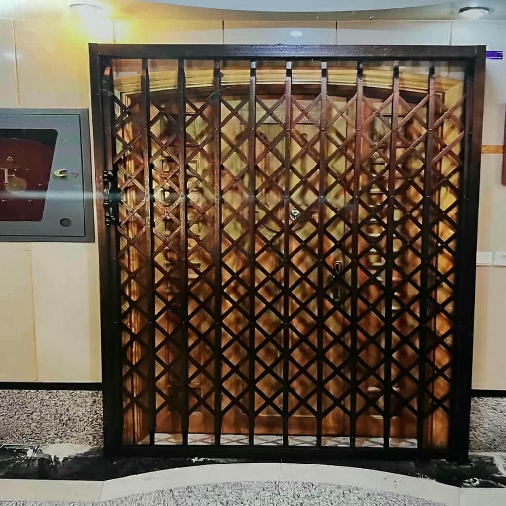 کارخانه درب آکاردئونی فلزی در استان گلستان