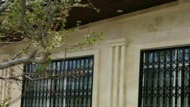 درب آکاردئونی در سیرجان