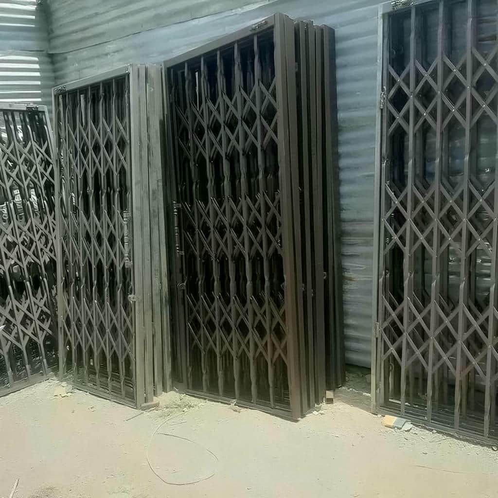 قیمت درب آکاردئونی با قفل ضدبرش در ساری