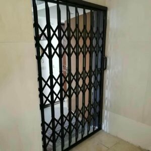 درب آکاردئونی در بندرعباس