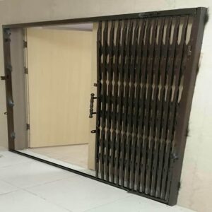 درب آکاردئونی در ارومیه