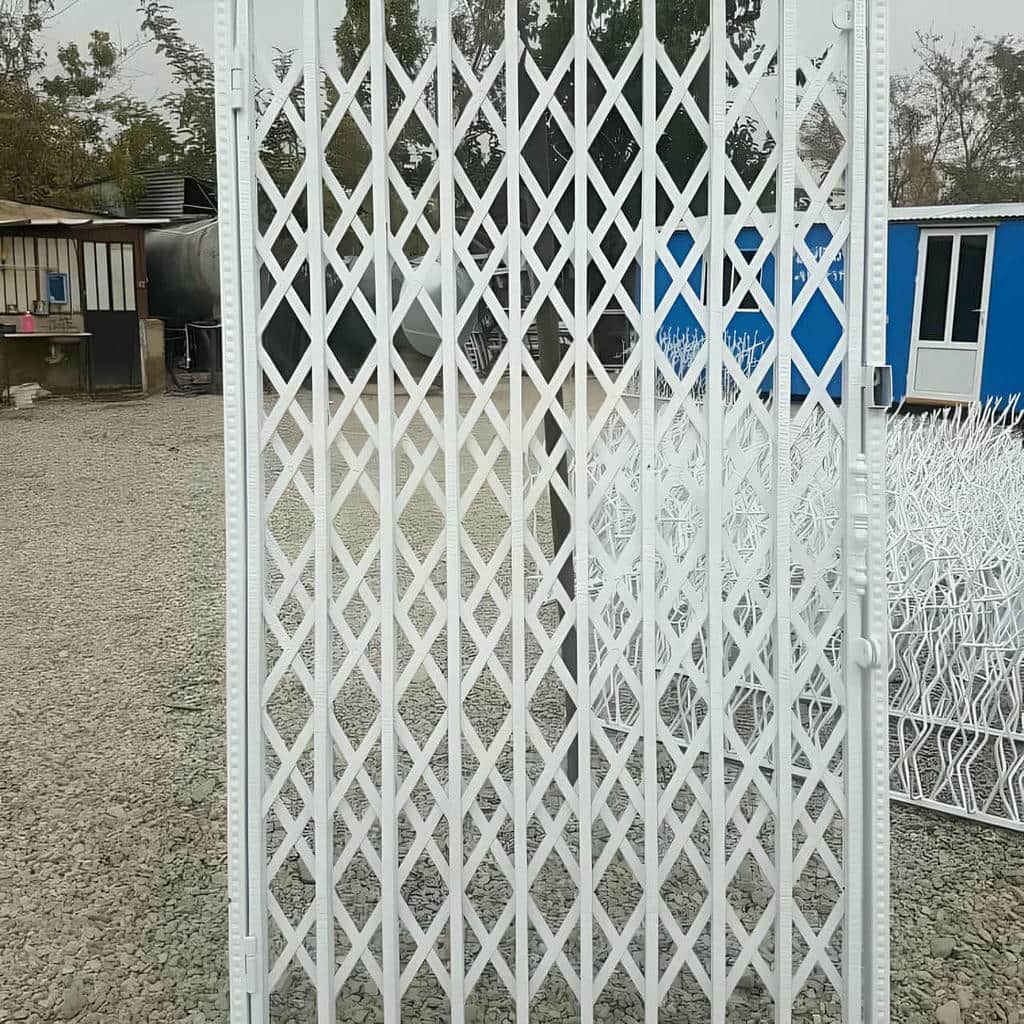 کارخانه درب آکاردئونی فلزی در کمال شهر