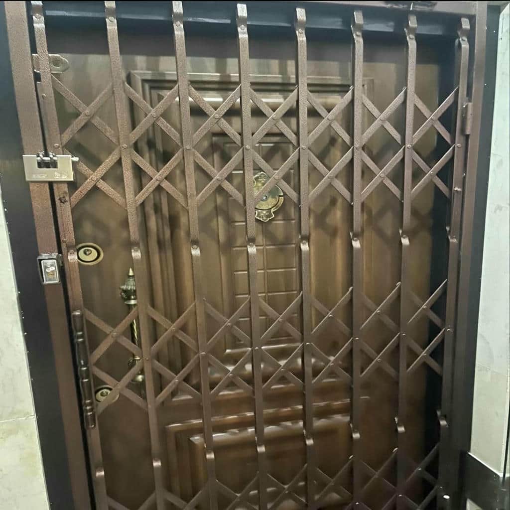 قیمت درب آکاردئونی چهار گل در کمال شهر