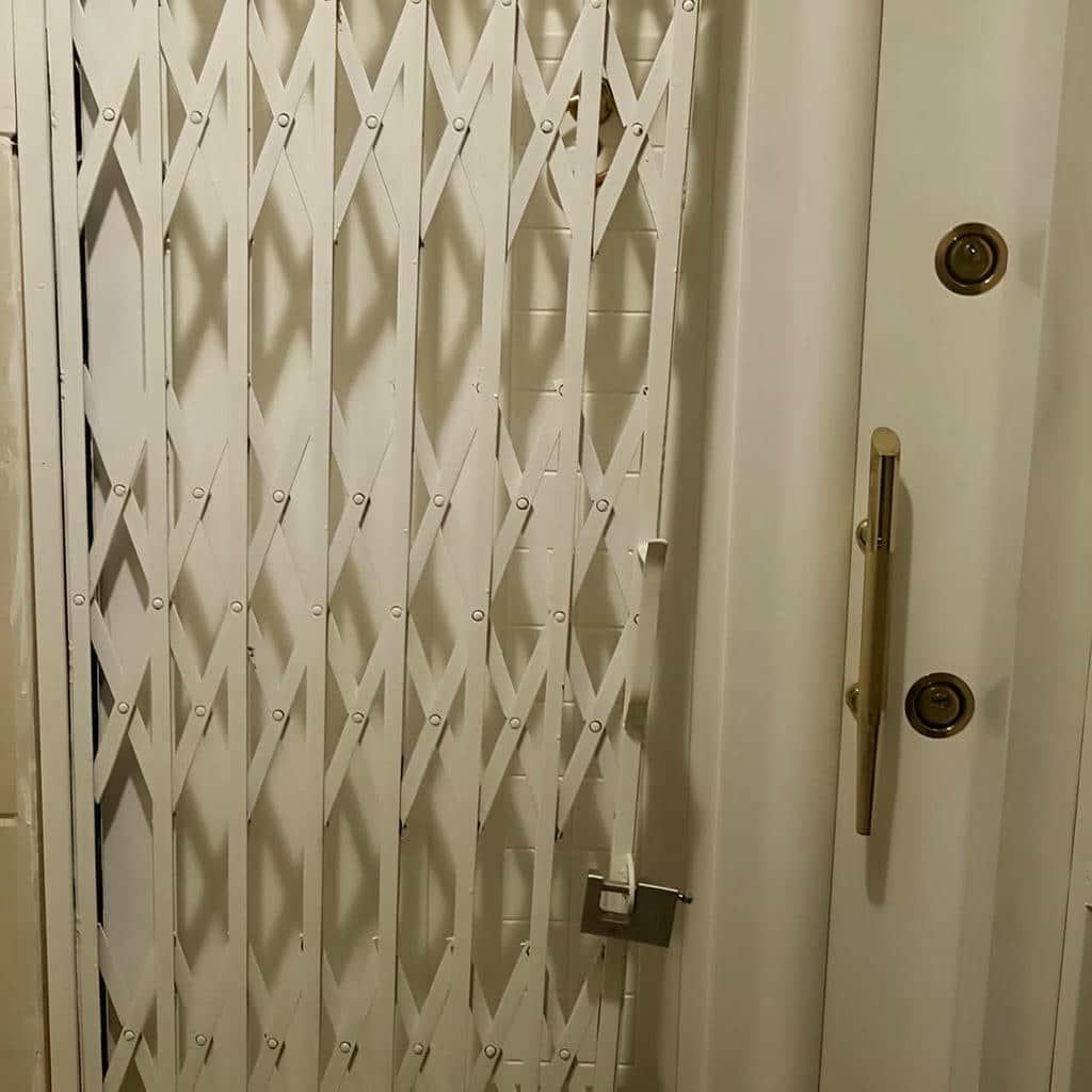 خرید درب آکاردئونی با یراق تقویت شده در بابل