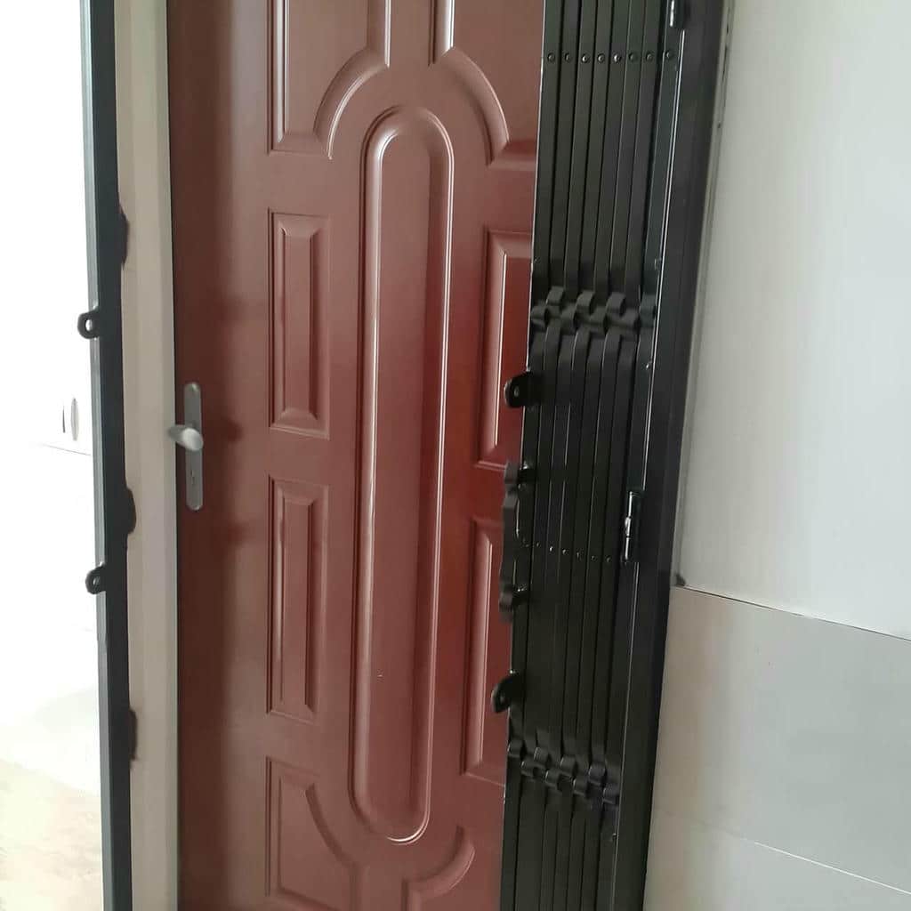 قیمت درب آکاردئونی آپارتمان در محمودآباد