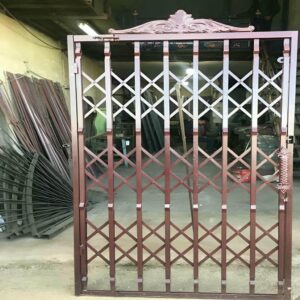 درب آکاردئونی در بومهن