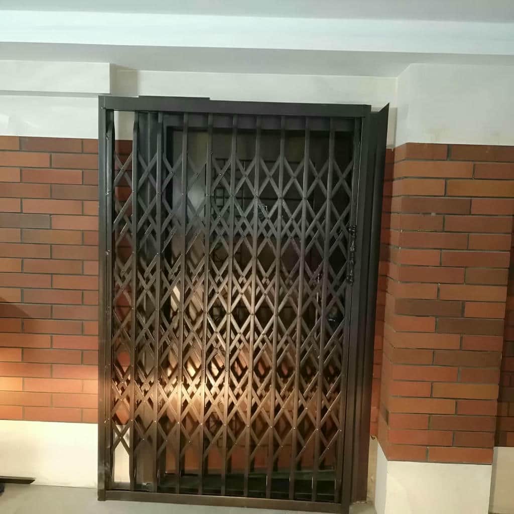 نصب درب آکاردئونی ضدسرقت در استان گلستان
