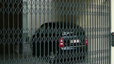 درب آکاردئونی در عظیمیه کرج