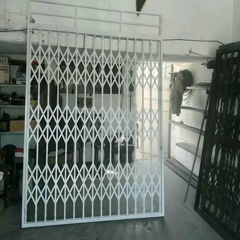 قیمت درب آکاردئونی با قفل ضدبرش در نوشهر