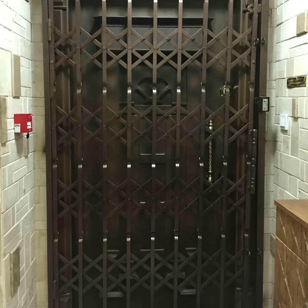 خرید درب آکاردئونی با تسمه تقویتی در آبادان