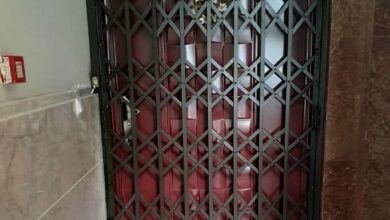 درب آکاردئونی در رفسنجان