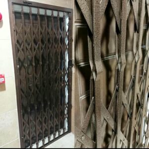 درب آکاردئونی در اصفهان