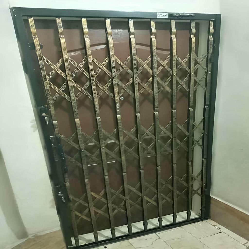 خرید درب آکاردئونی سه گل در سقز