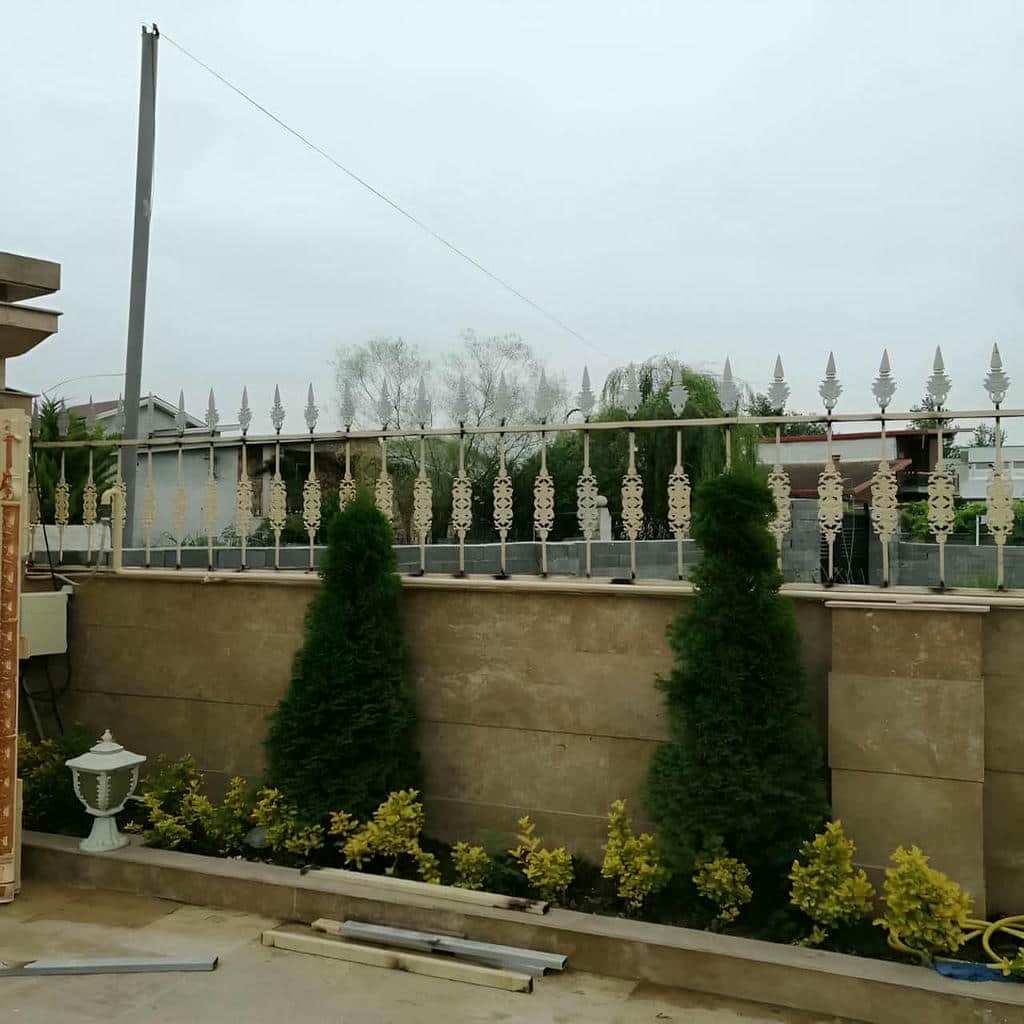 خرید حفاظ شاخ گوزنی متناسب دیوار در آبسرد