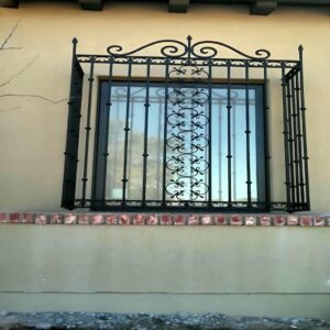 حفاظ پنجره در پردیس