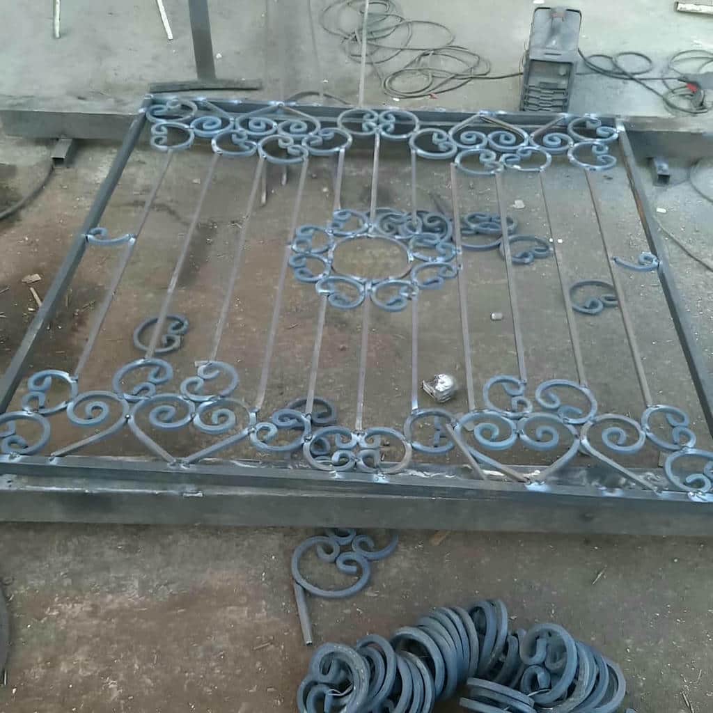 قیمت حفاظ پنجره کلاسیک در قشم