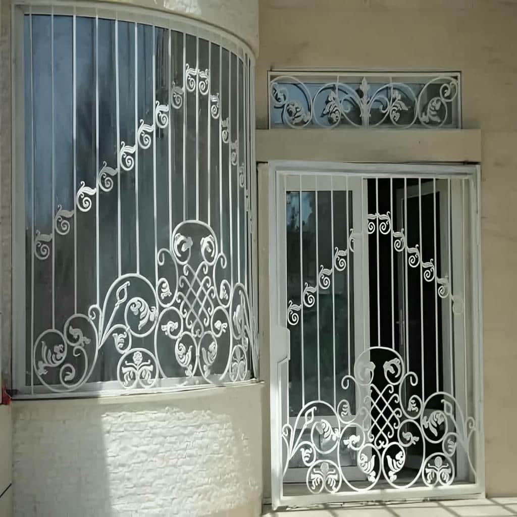 نصب حفاظ پنجره مدرن در بندر دیلم