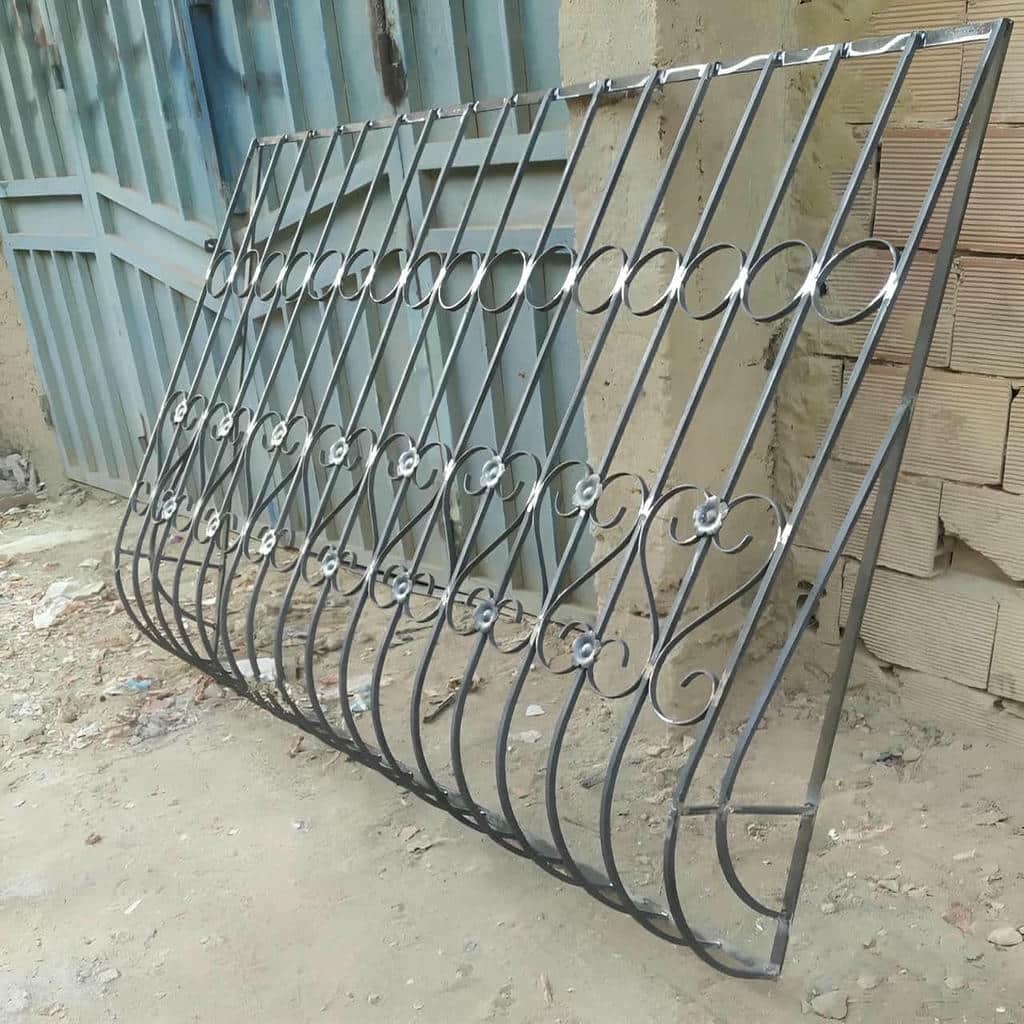 حفاظ پنجره در شهرکرد