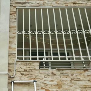 حفاظ پنجره در گنبدکاووس