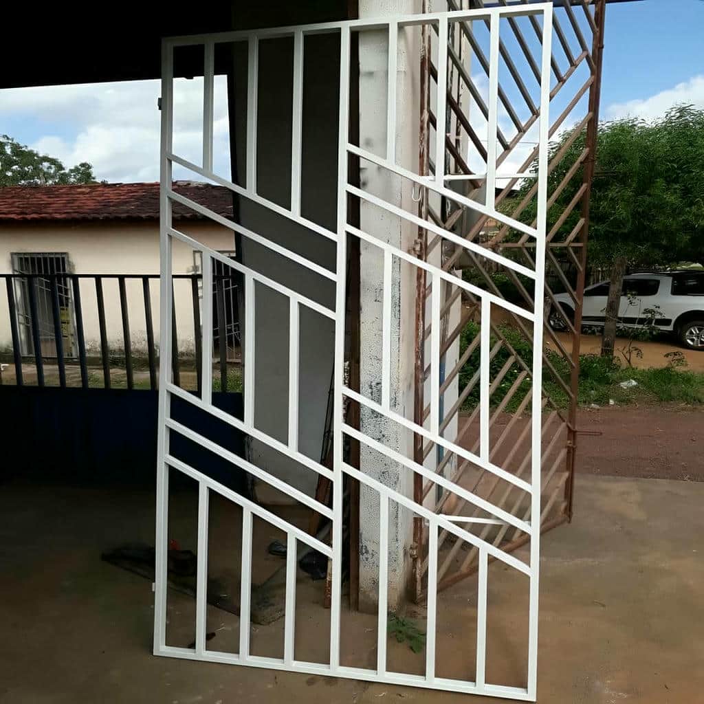 نصب حفاظ پنجره فرفورژه در مریوان