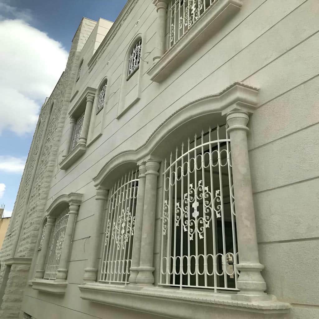 نصب حفاظ پنجره فرفورژه در قم