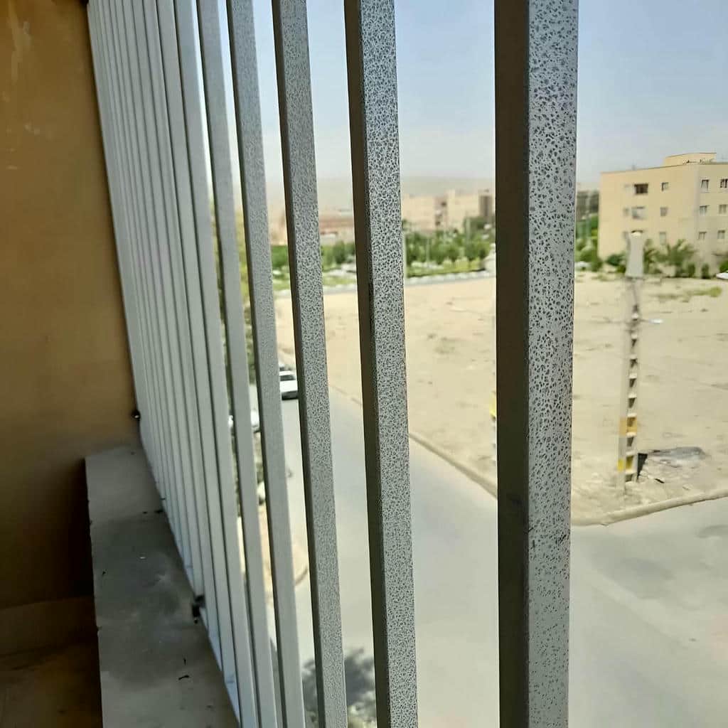 کارخانه حفاظ پنجره بازشو در بندر بوشهر