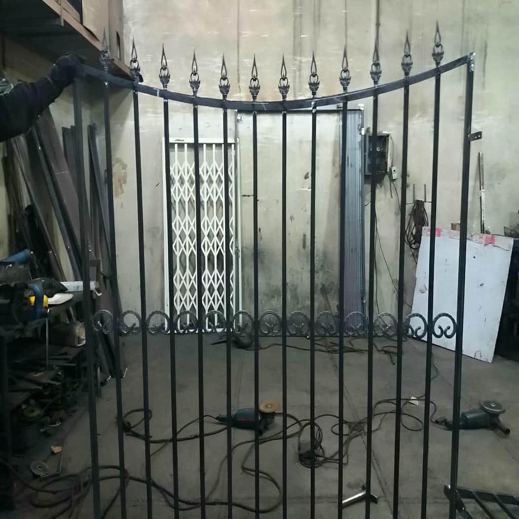 قیمت حفاظ پنجره سفارشی در ساوه