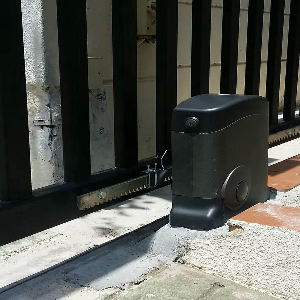 جک درب پارکینگ در قائمشهر